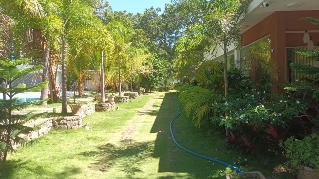 Lucky Beach Resort トリンコマリー エクステリア 写真