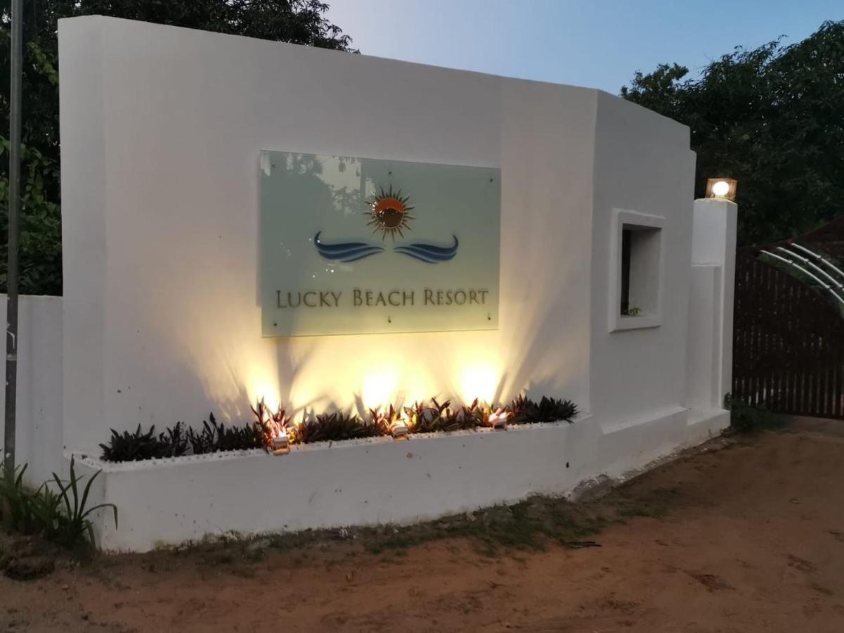 Lucky Beach Resort トリンコマリー エクステリア 写真